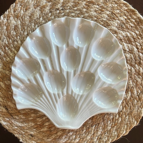 Deviled egg dish - Picture 2 of 3